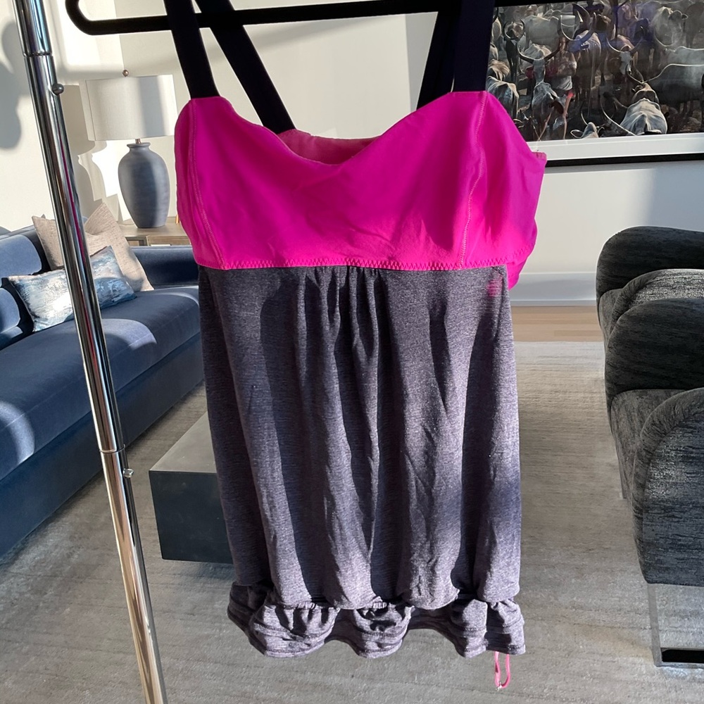 Lululemon workout top NWOT